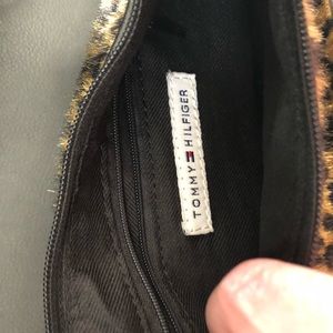 Tommy Hilfiger Baguette Bag